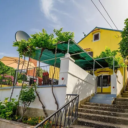 Dom wakacyjny House Casa Nori *