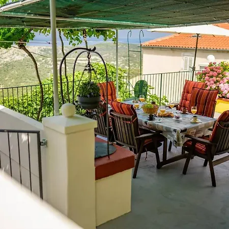 House Casa Nori Dom wakacyjny Ustrine